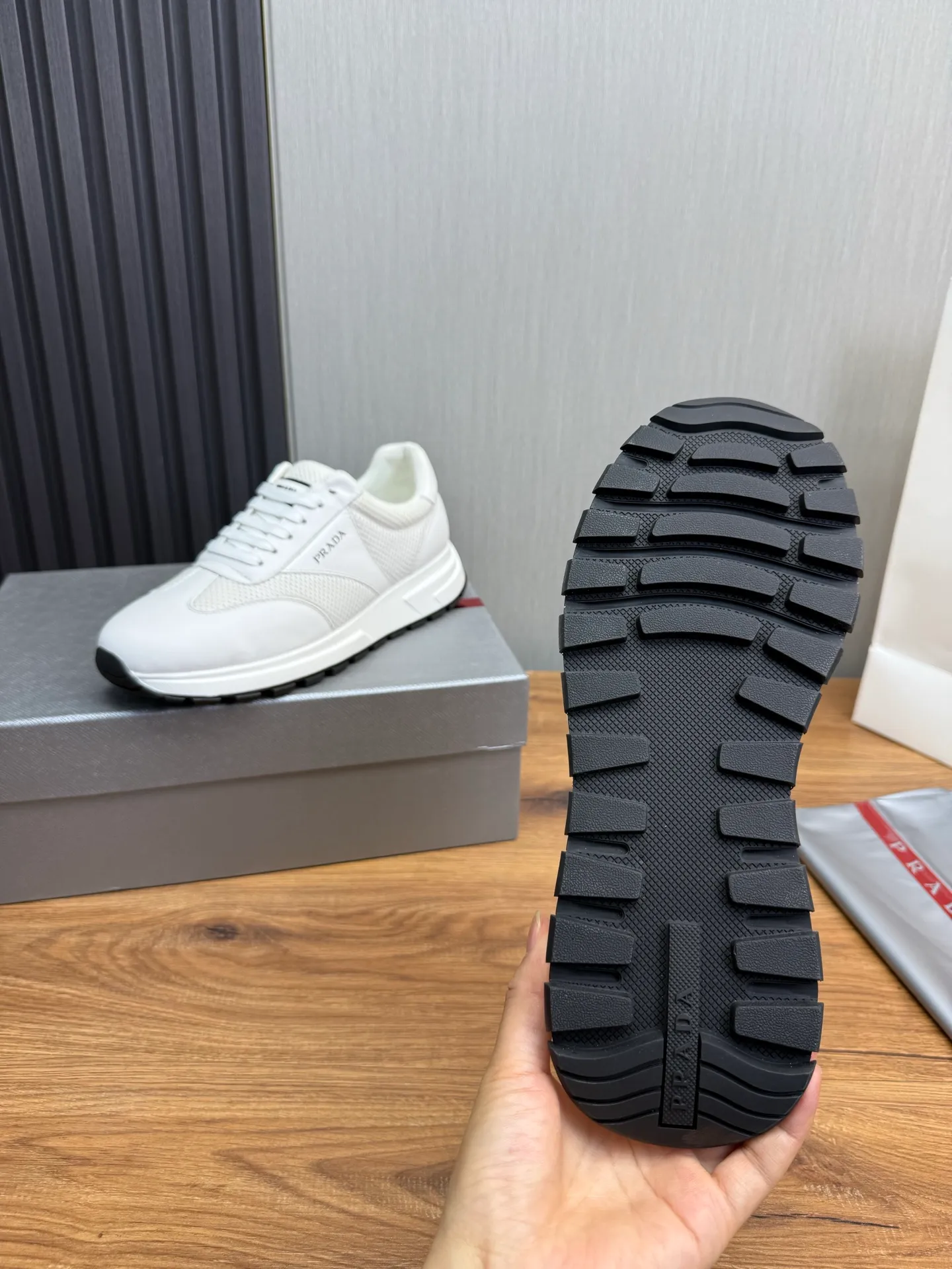 Men's shoes 💰560💰 [PRADA] Hot-selling men's shoes shipped 👏Official website synchronized ⬆️ Original cowhide fabric + cowhide lining, cowhide feet 🐮 1:1 shipment ✔️Original original bottom, 38-45 (45. Customized, non-refundable)
